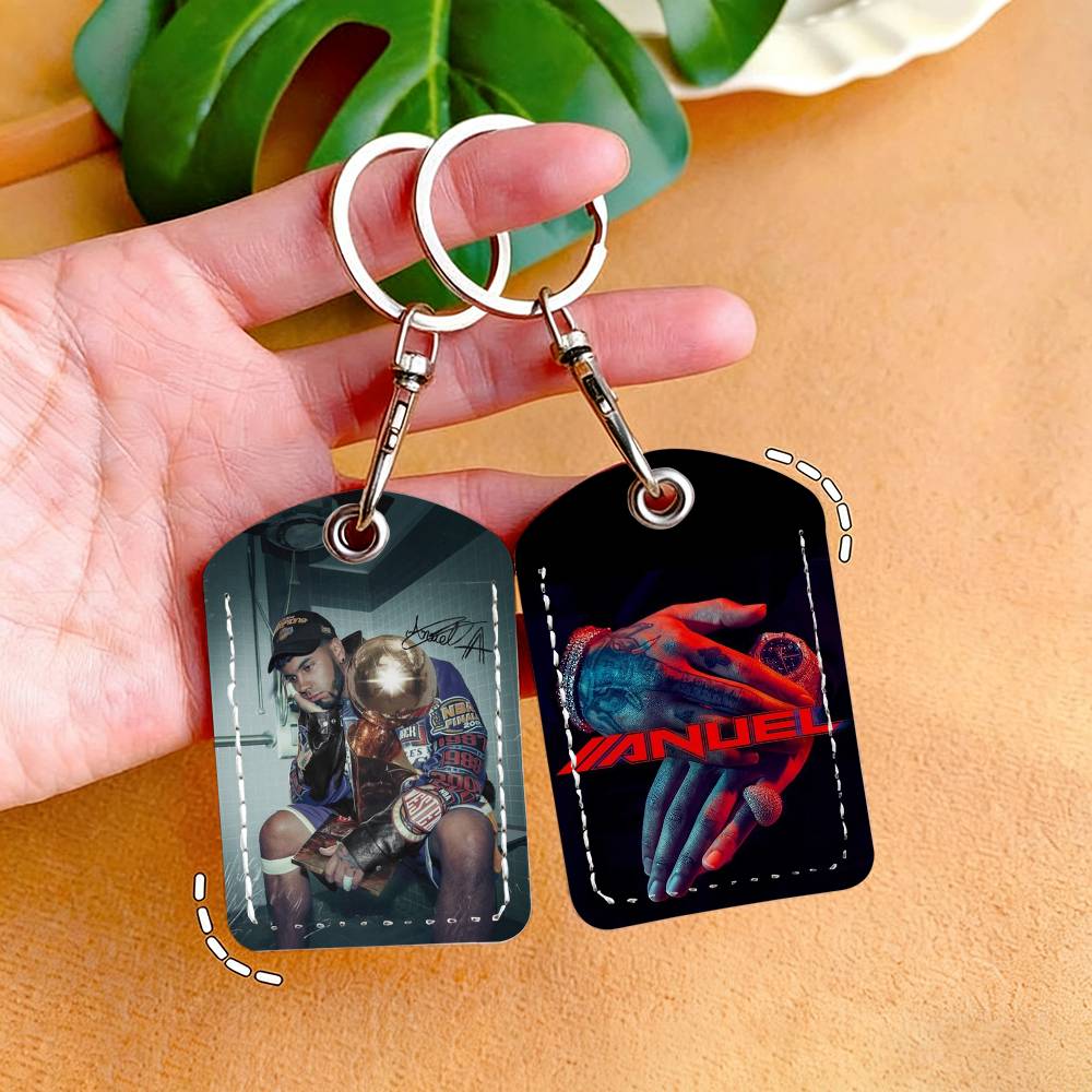 Singer Anuel AA Card Holder Ke - đánh giá và giá Lockbox Key Secure