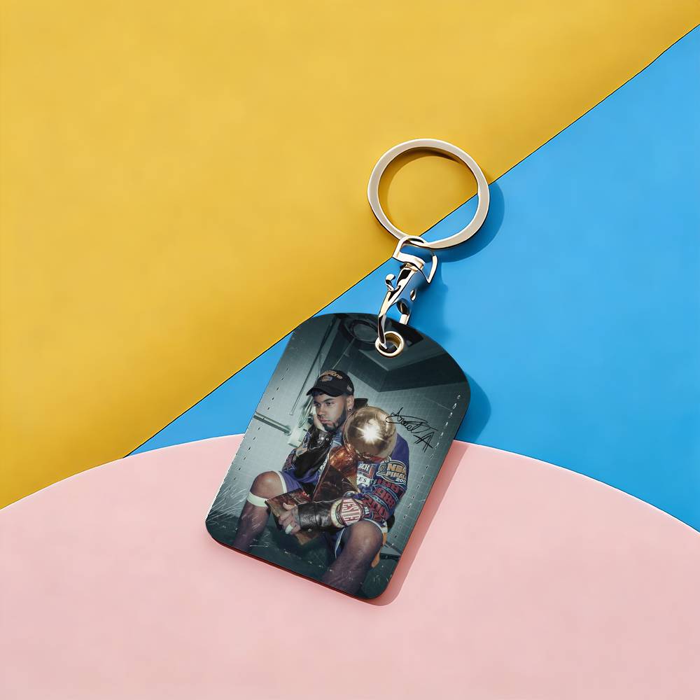Singer Anuel AA Card Holder Ke - đánh giá và giá Lockbox Key Secure
